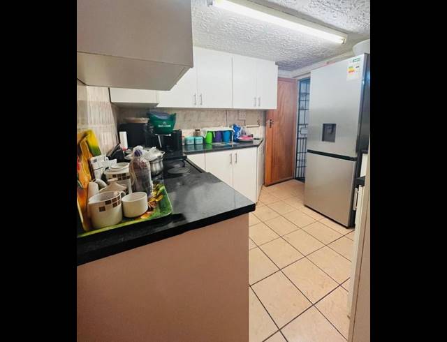 3 BEDROOM HOUSE FOR SALE IN BONTEHEUWEL